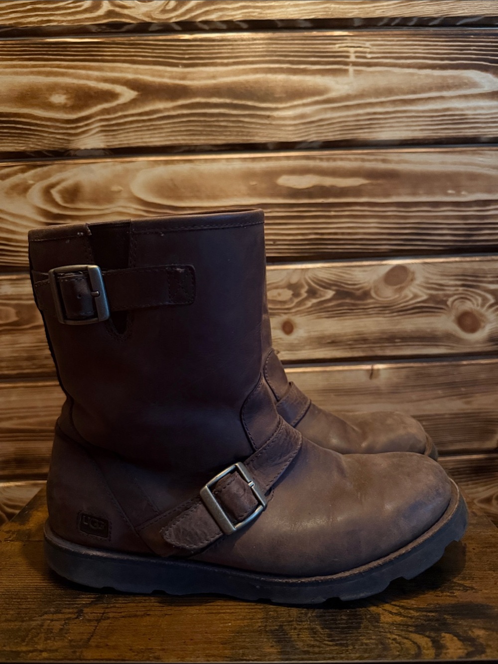 UGG Men's Brown Leather Ankle Boot